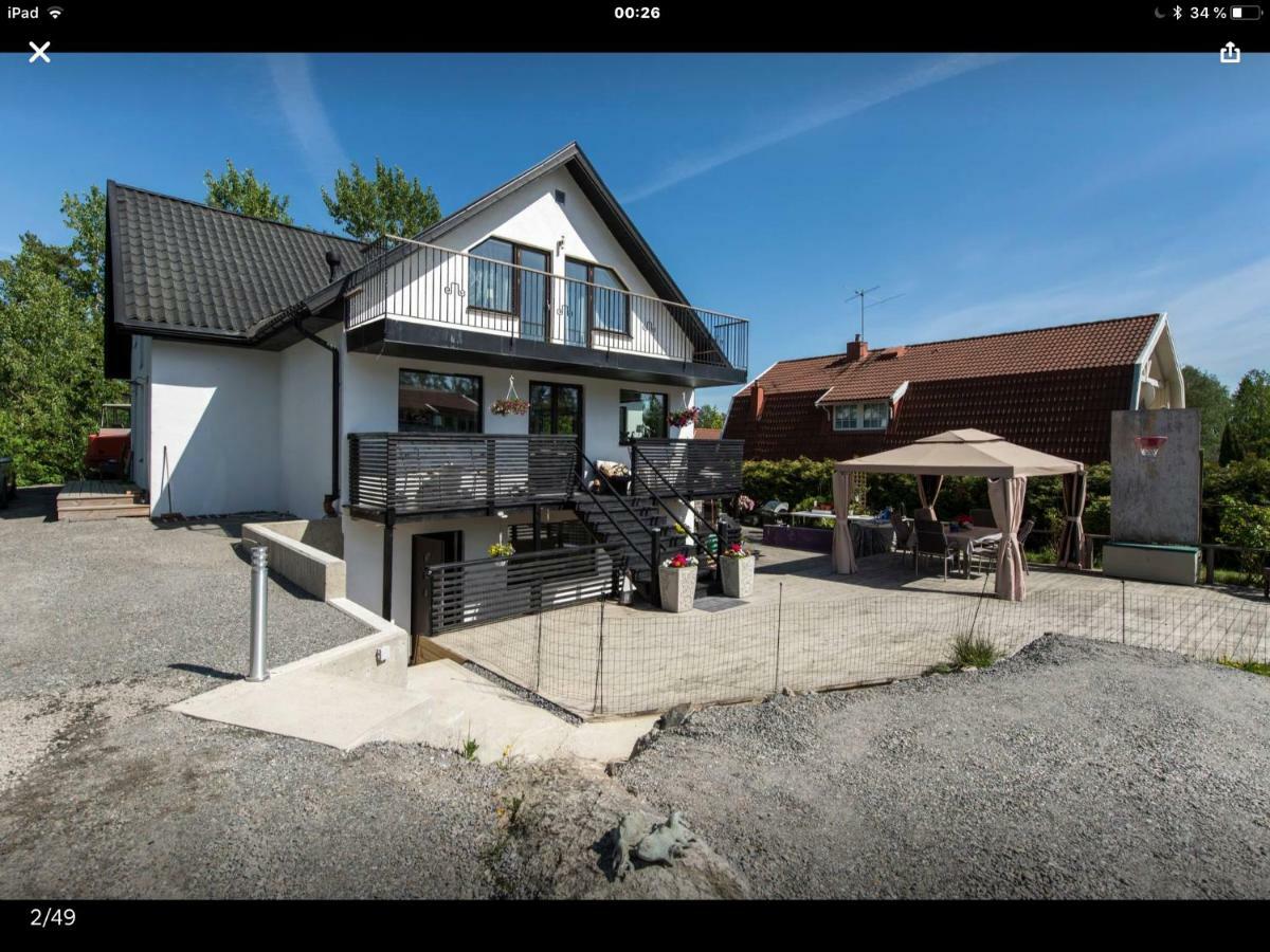 Lagenhet I Villa Pa Fornudden Tyreso Bagian luar foto